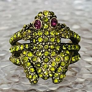 Heidi Daus SIZE 9 🆕 🐸 Kissing Frog ring